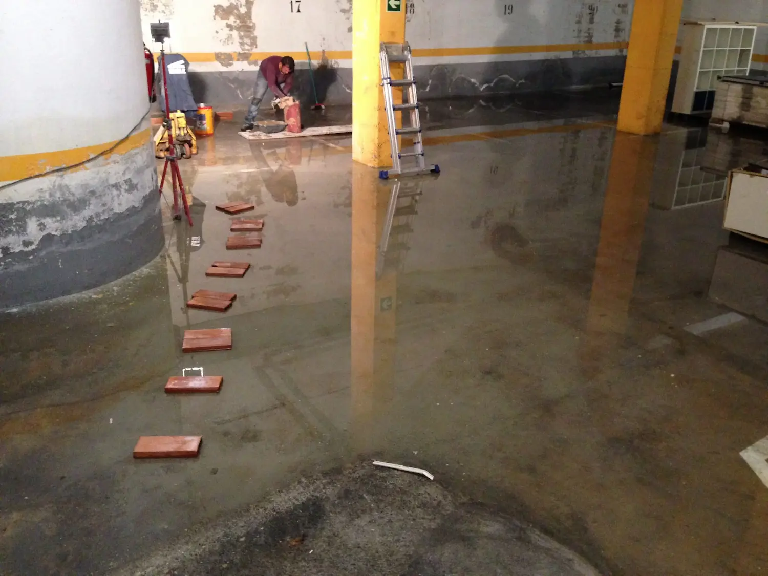 sotano inundado